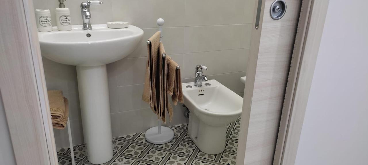 Le 3 Dee Panzió Reggio di Calabria Kültér fotó